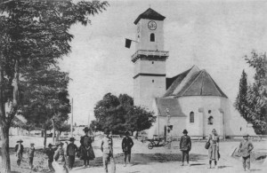Farský kostol v Malackách okolo roku 1900.